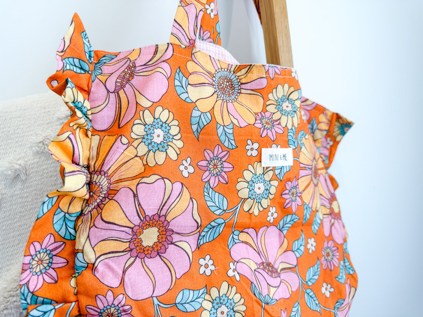Large Ruffle Tote Bag - Retro Floral