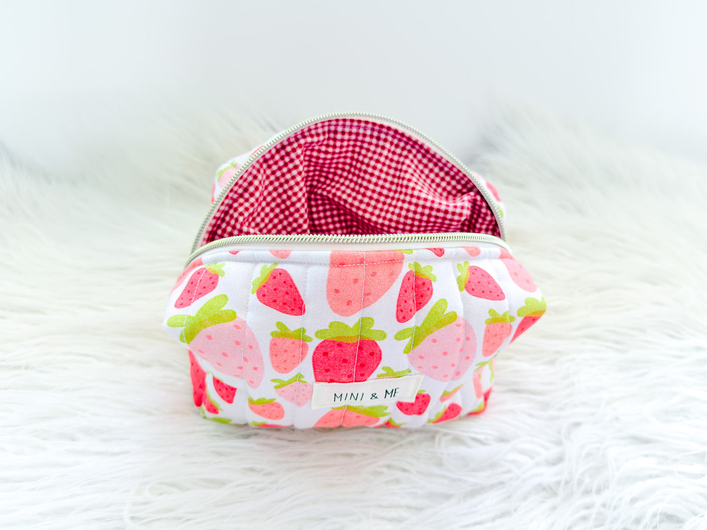 Strawberry Fields Quilted Everything Pouch – Mini & Me Original Print