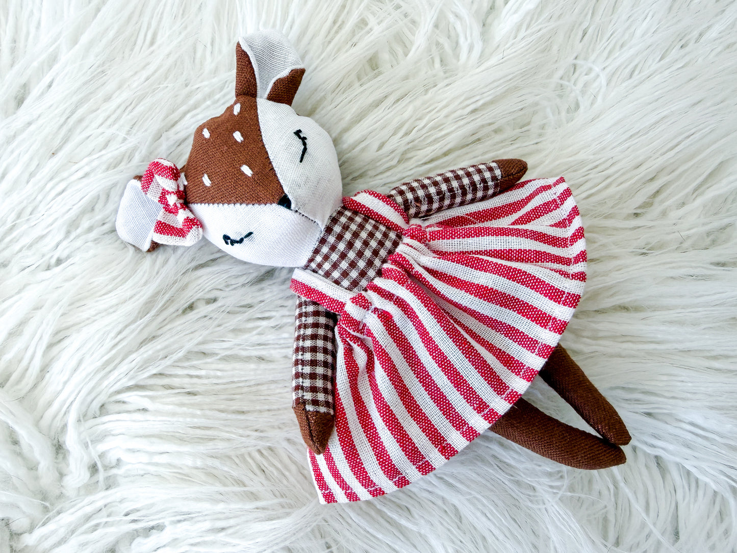 Daisy the Strawberry Stripe Linen Fawn