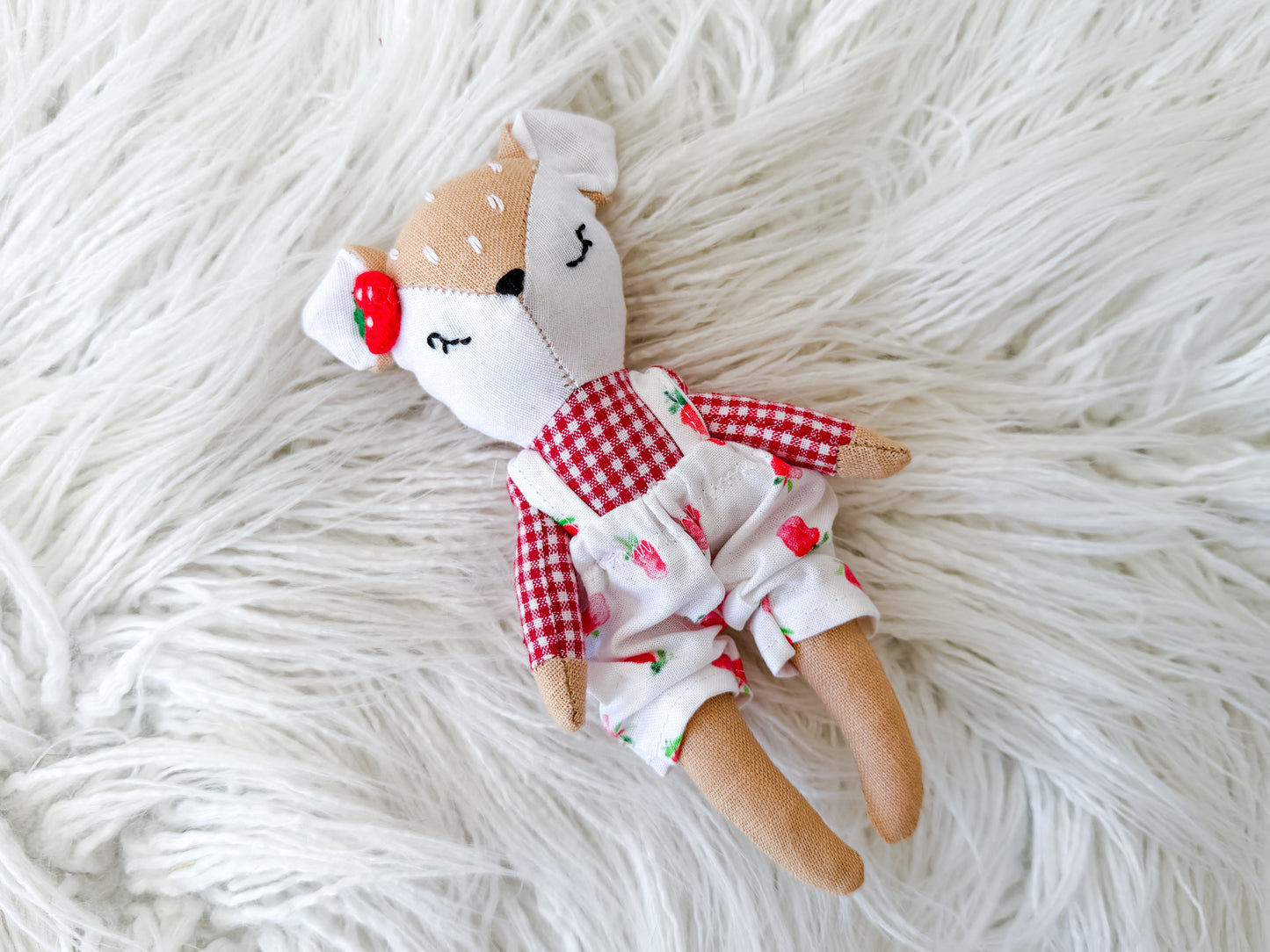 Berry the Strawberry Linen Fawn