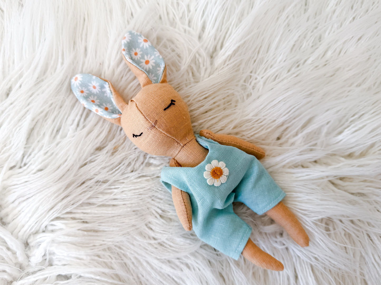 Maisie the Daisy Linen Bunny