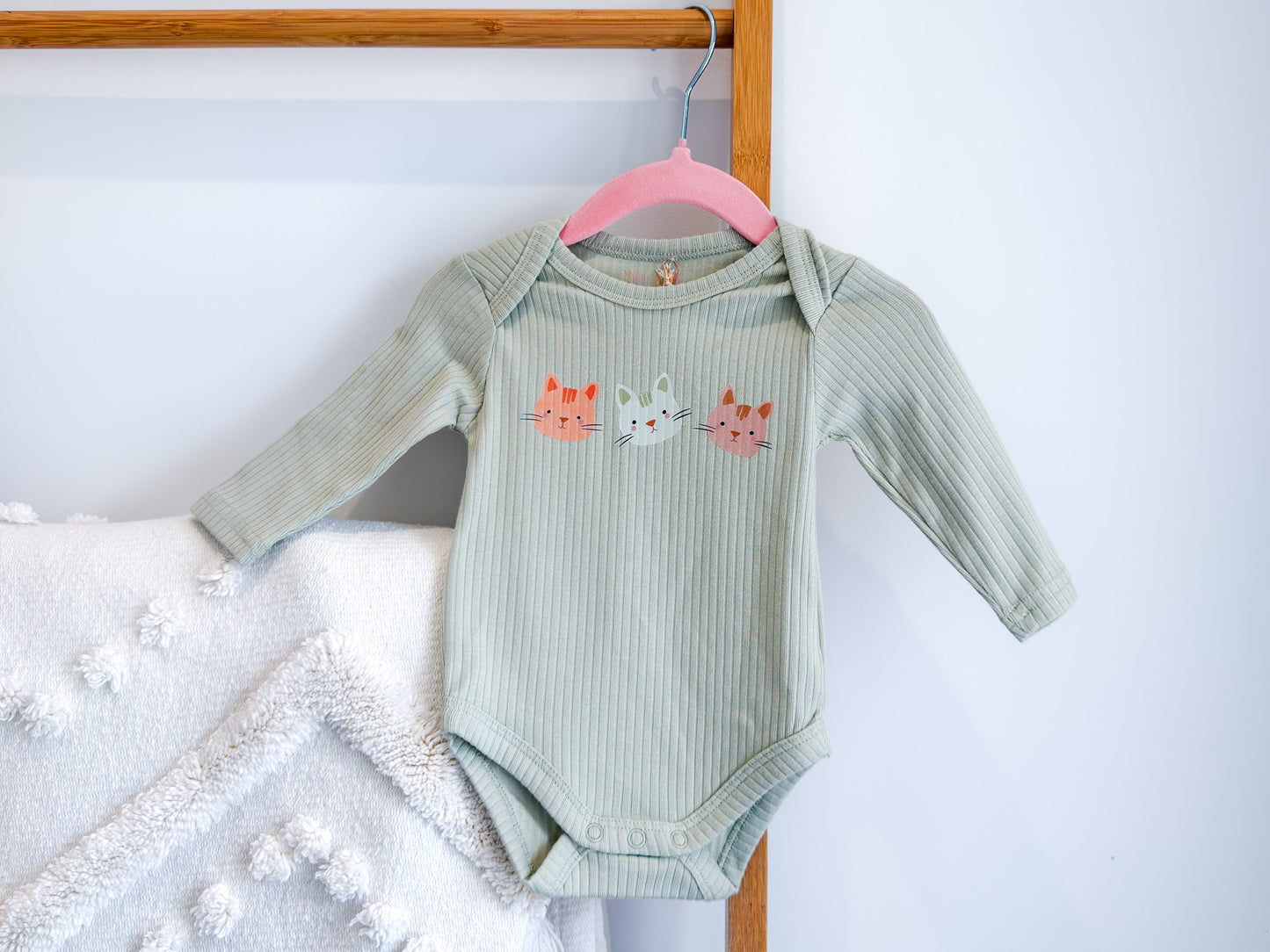 Organic Sage Rib Baby Bodysuit – Kitty Trio