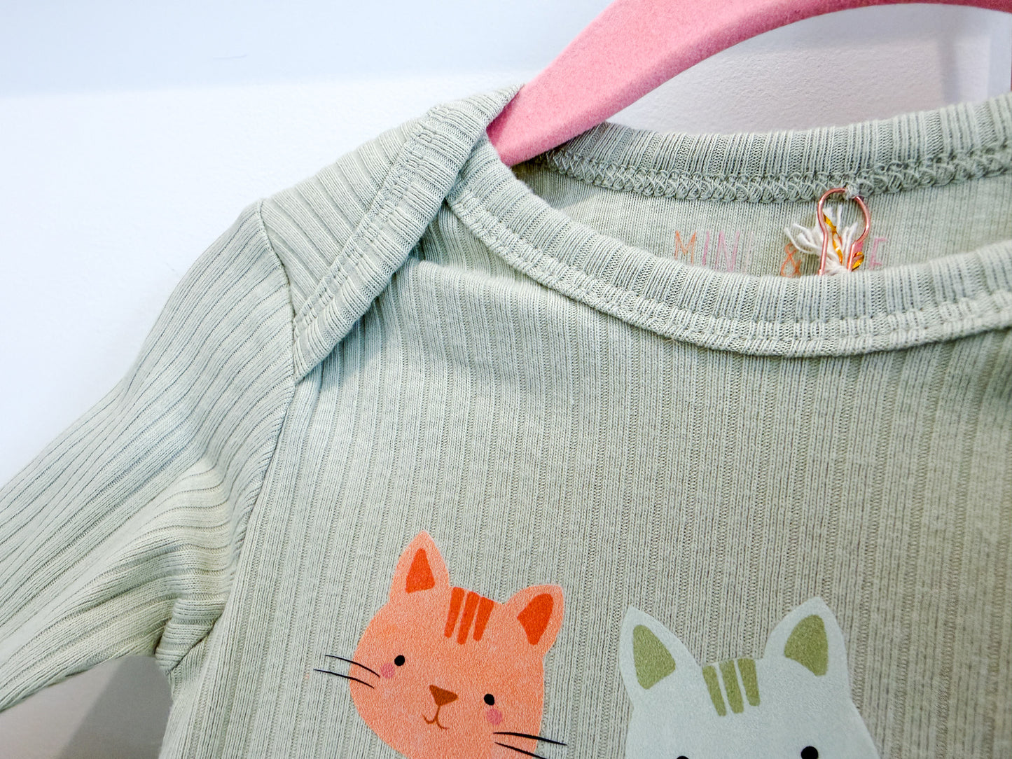 Organic Sage Rib Baby Bodysuit – Kitty Trio