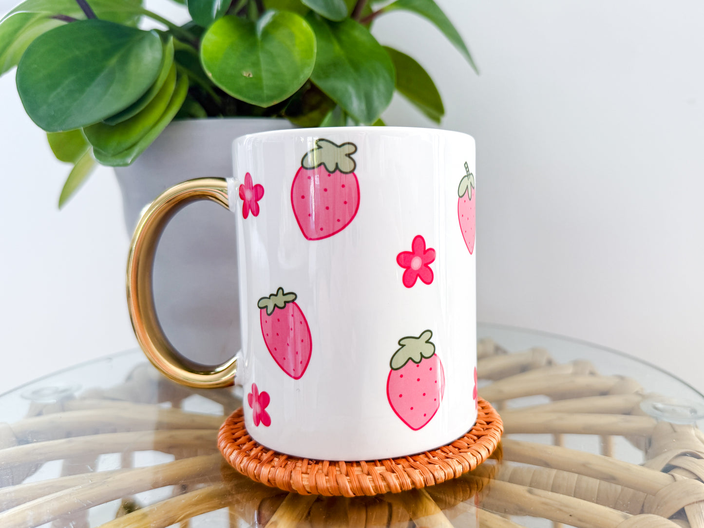 11oz Ceramic Mug - Pink Strawberries