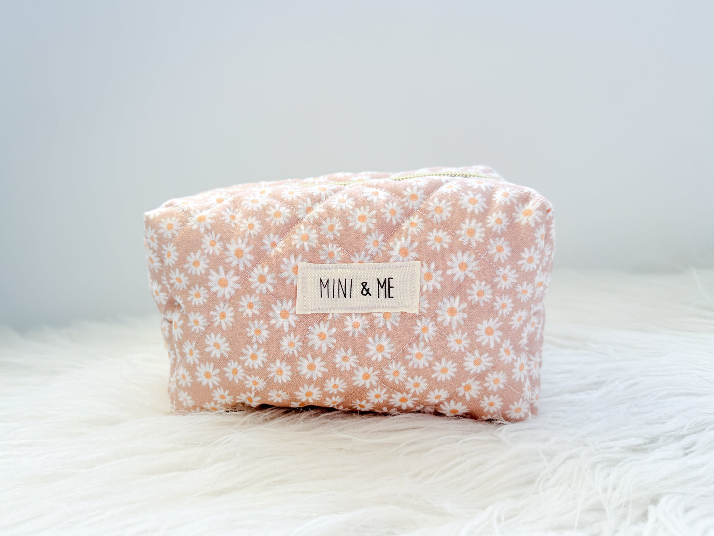 Pink Daisy Quilted Everything Pouch