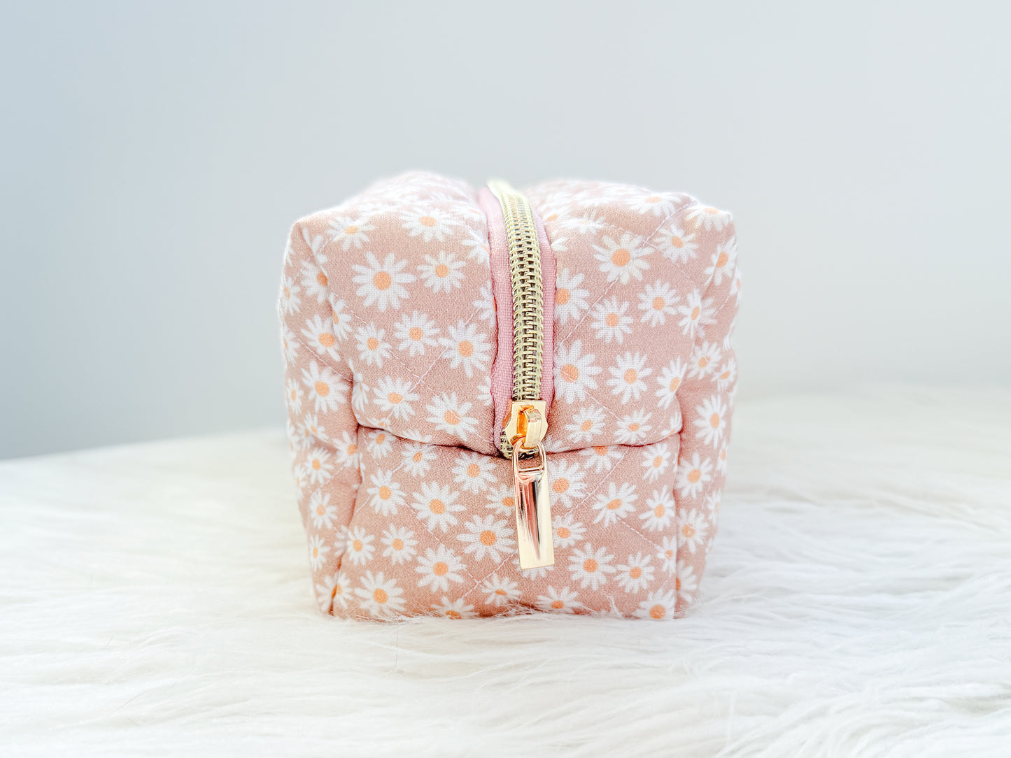 Pink Daisy Quilted Everything Pouch