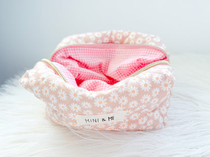 Pink Daisy Quilted Everything Pouch