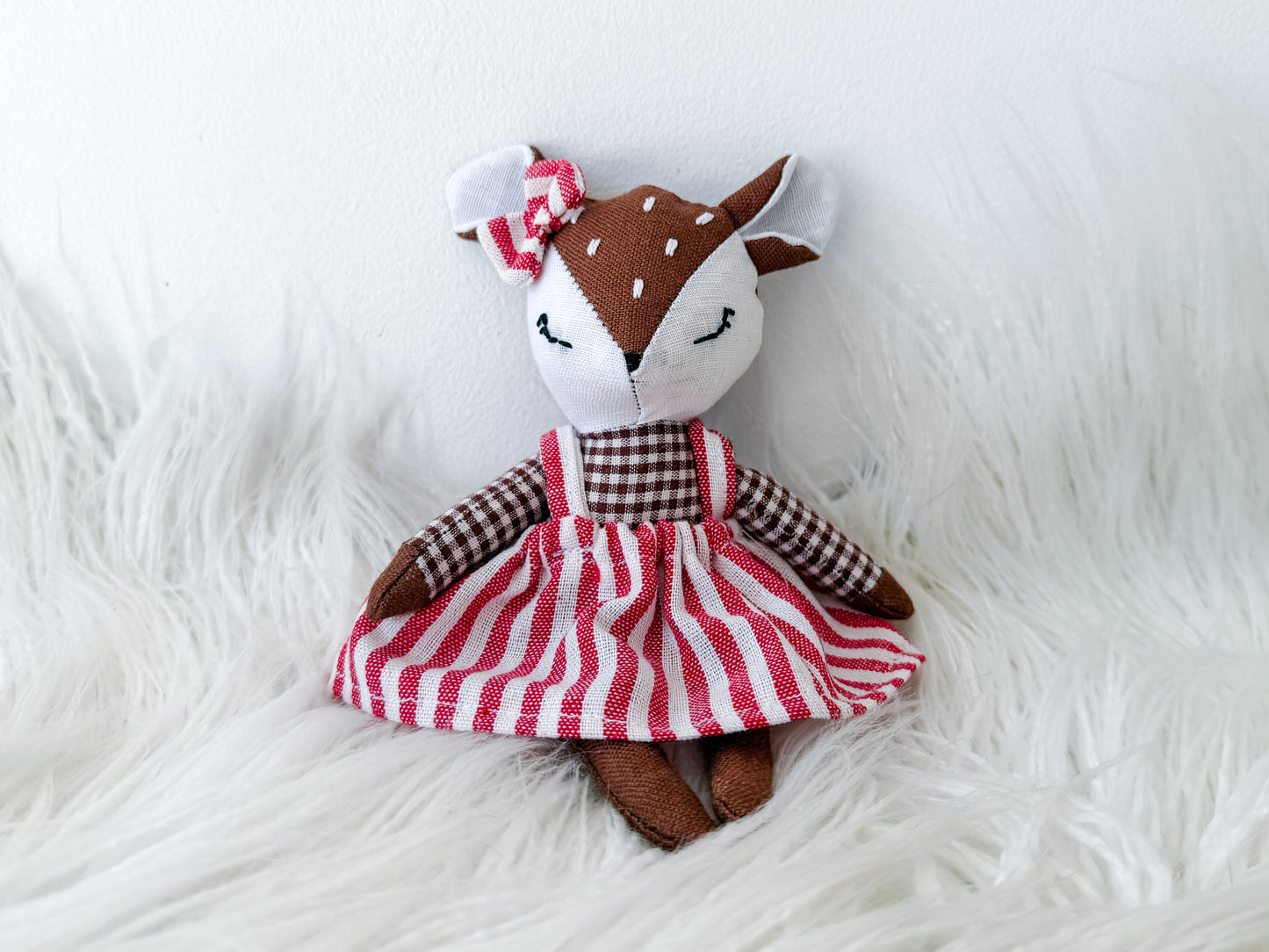 Daisy the Strawberry Stripe Linen Fawn