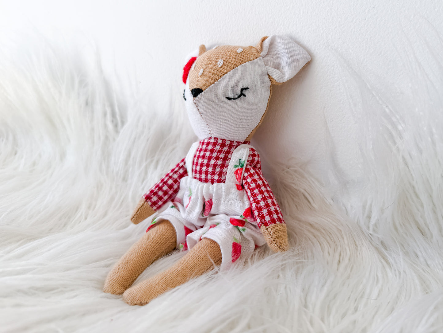 Berry the Strawberry Linen Fawn