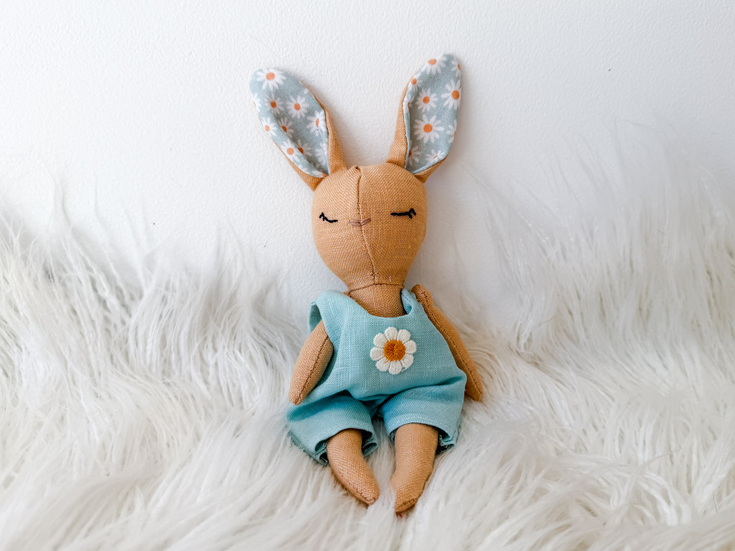 Maisie the Daisy Linen Bunny