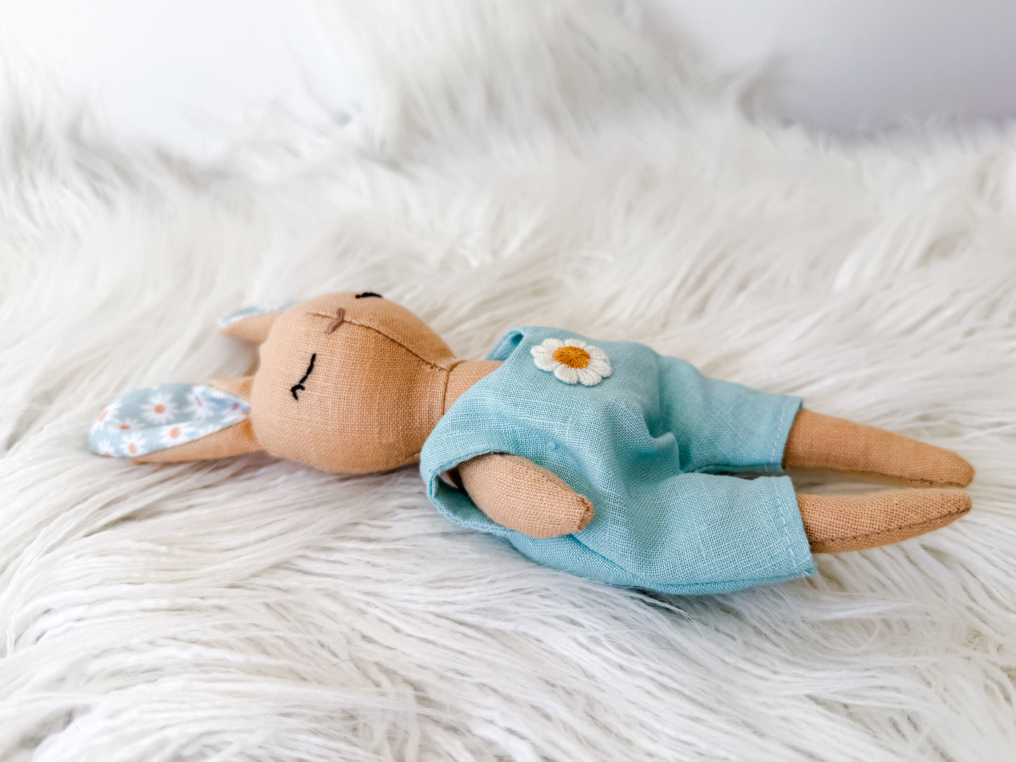 Maisie the Daisy Linen Bunny