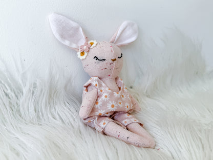 Blossom the Daisy Linen Bunny
