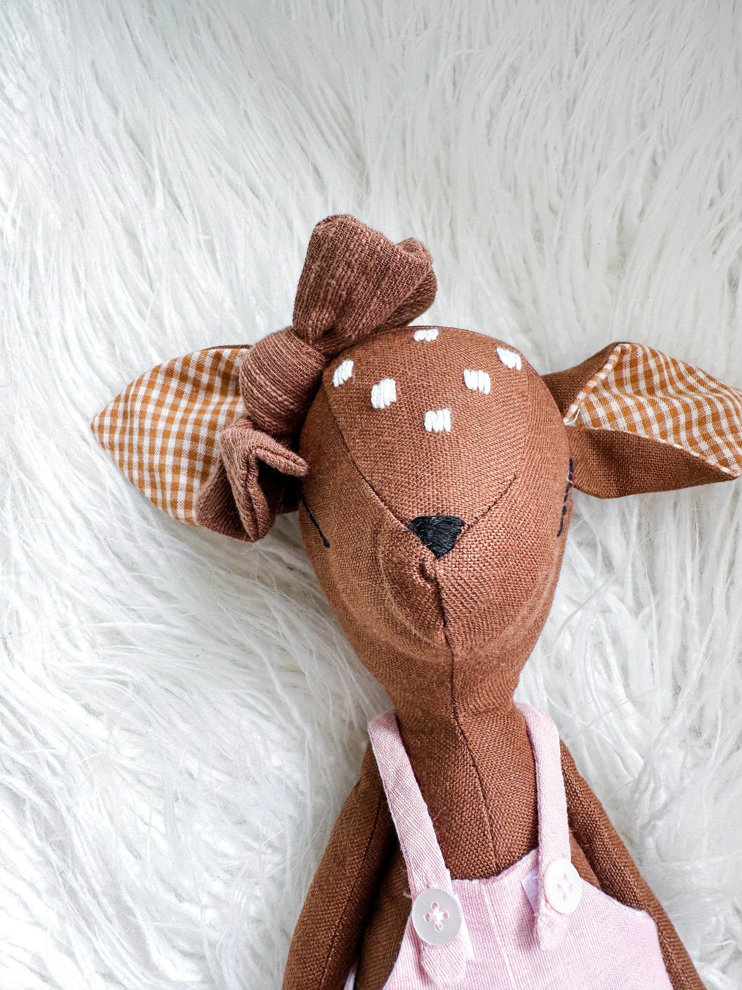 Linen Deer in Brown