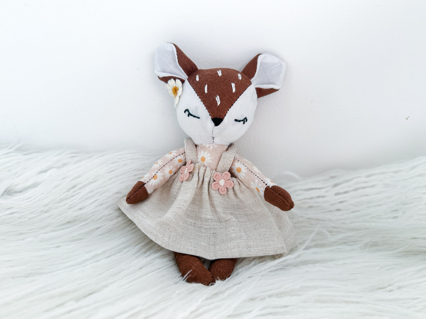 Mini Linen Fawn in Brown