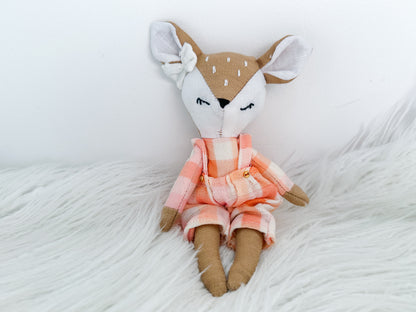 Mini Linen Deer in Tan